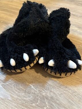 Kids Black Fuzzy Monster Paw Slippers